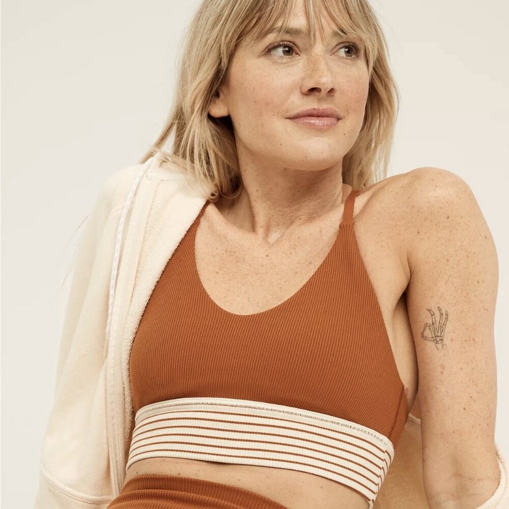 NWT Aerie Offline Stretch Ribbed Medium Support Sports Bra Caramel Stripes XS